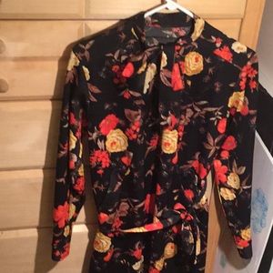 Not one alike!!! Vintage dress. Size M